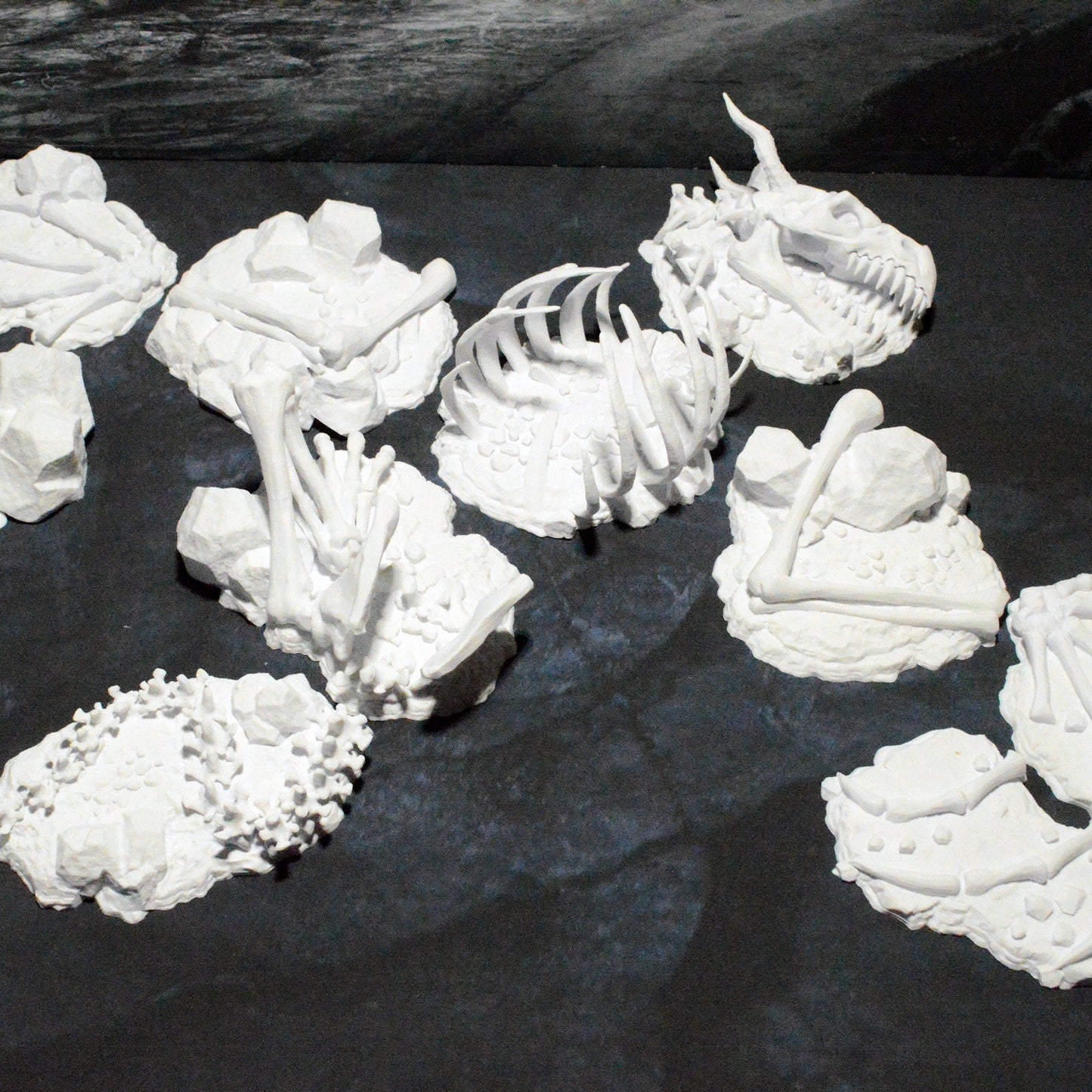 Dragon's Graveyard 15mm 28mm for D&D Terrain, Ancient Wyvern Skeleton, Dragon Skeletal Remains, DnD Ravenloft Shadowfell