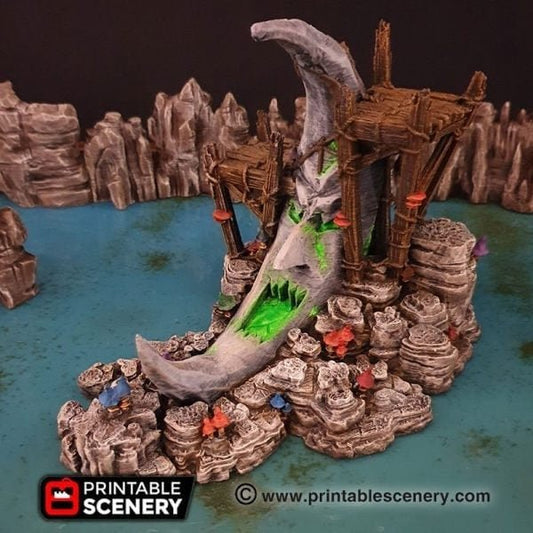 Goblin Moon Shrine for D&D Terrain 15mm 28mm 32mm, Goblin Cavern Monster for DnD Pathfinder, Gift for Tabletop Gamers